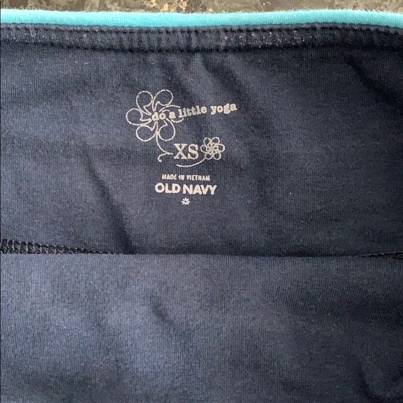 Tri color blue yoga shorts - Picture 3 of 3